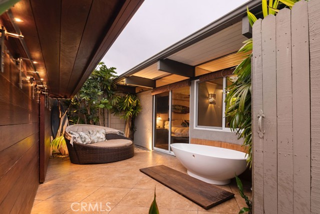 Front Image Thumbnail for CROC26061707