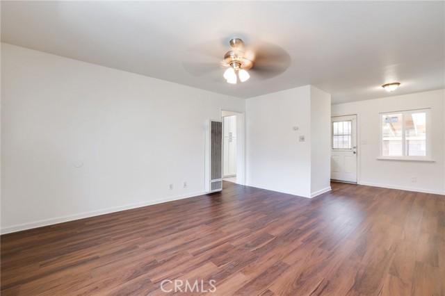 Detail Gallery Image 3 of 12 For 701 Chalynn Cir #701,  Orange,  CA 92886 - 3 Beds | 1 Baths