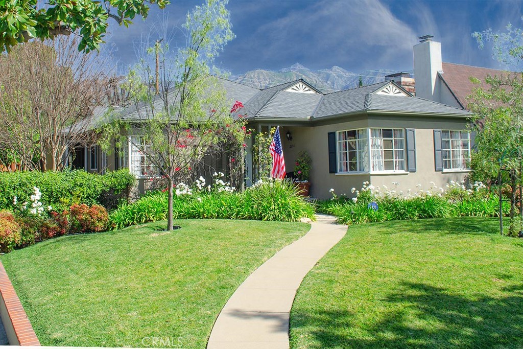 2151 E Mountain Street