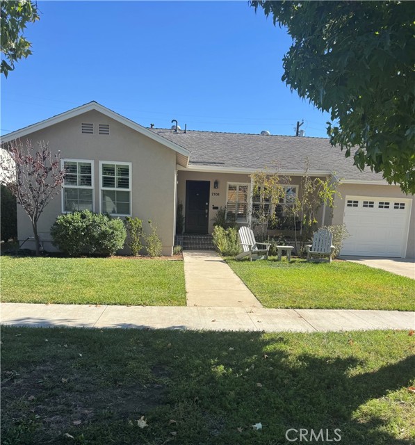 Detail Gallery Image 3 of 10 For 2108 Charlemagne, Long Beach,  CA 90815 - 3 Beds | 1/1 Baths