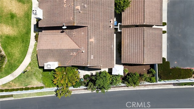 226 Greenmoor, Irvine CA: https://media.crmls.org/medias/28cf3521-520e-4536-aca2-448fe96c7a1d.jpg