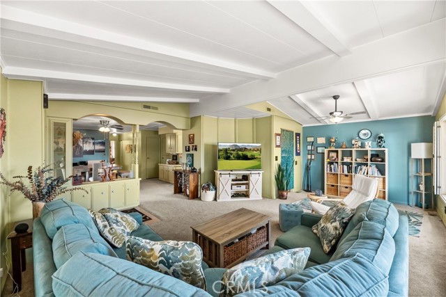 1735 Mango Way, Hemet CA: https://media.crmls.org/medias/28cf892e-954d-4969-a5f3-c5eebc1ff5b0.jpg