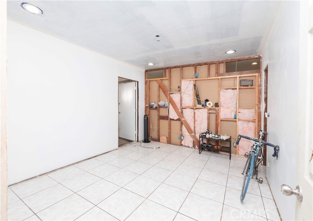 Detail Gallery Image 24 of 34 For 2422 N Forest, Santa Ana,  CA 92706 - 4 Beds | 1 Baths