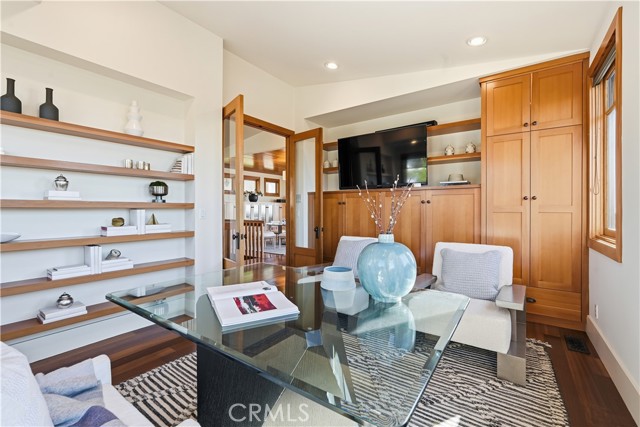 Detail Gallery Image 14 of 37 For 624 6th St, Manhattan Beach,  CA 90266 - 5 Beds | 4 Baths