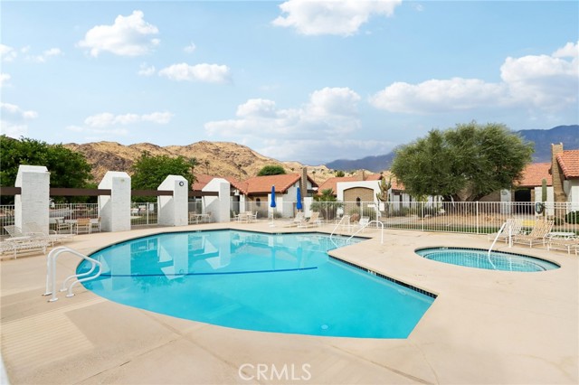 Detail Gallery Image 33 of 37 For 2542 Miramonte Cir #C,  Palm Springs,  CA 92264 - 3 Beds | 2/1 Baths