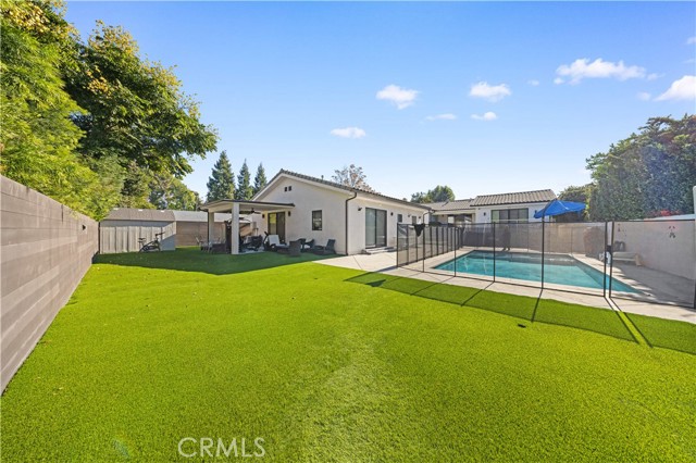 Detail Gallery Image 12 of 24 For 22913 Burbank, Woodland Hills,  CA 91367 - 11 Beds | 8 Baths