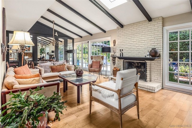 Detail Gallery Image 17 of 19 For 27126 Mariscal, Mission Viejo,  CA 92691 - 4 Beds | 3/1 Baths