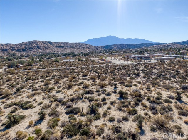 Detail Gallery Image 1 of 15 For 321 Pioneer Dr, Morongo Valley,  CA 92256 - – Beds | – Baths