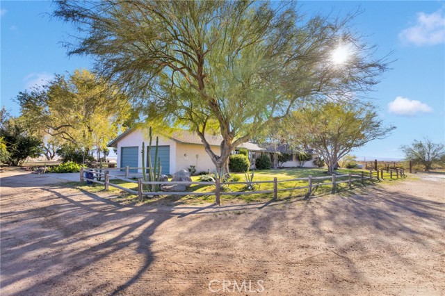 Detail Gallery Image 7 of 62 For 37404 Harvard Rd, Newberry Springs,  CA 92365 - 4 Beds | 3 Baths