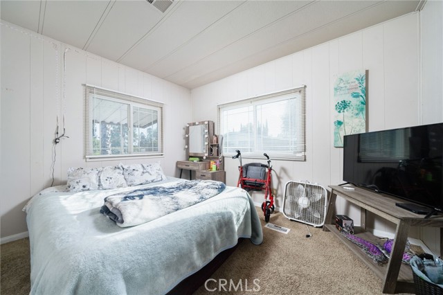 1512 E 5th Street, Ontario CA: https://media.crmls.org/medias/28d257fe-271b-4394-b36a-0dcd07d8b847.jpg