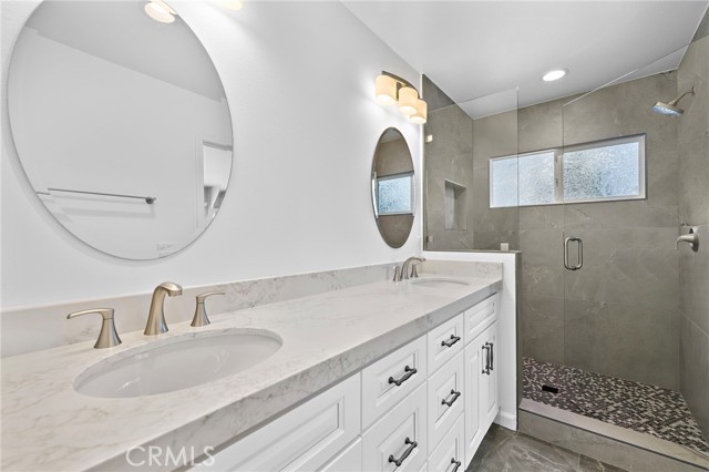 Detail Gallery Image 20 of 27 For 20152 Redlands Dr, Newport Beach,  CA 92660 - 5 Beds | 3 Baths