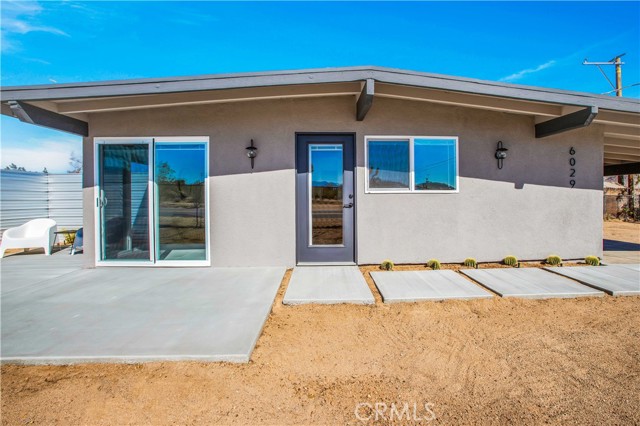 Detail Gallery Image 1 of 23 For 6029 Sunset Rd, Joshua Tree,  CA 92252 - 2 Beds | 1 Baths