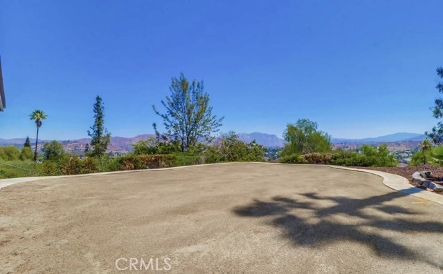 9430 Riverview Avenue, Lakeside CA: https://media.crmls.org/medias/28d2cd59-6a6b-4797-81e1-5ee40d7e2bf7.jpg