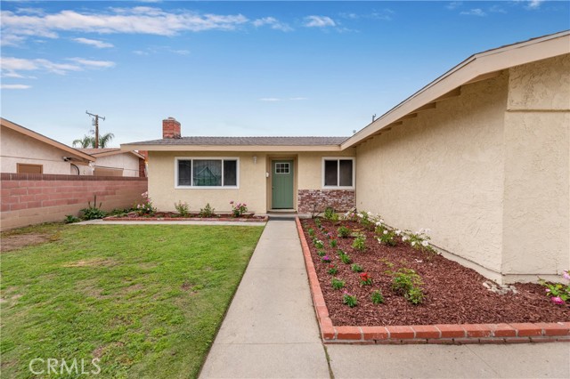 20869 Moonlake Street, Walnut CA: https://media.crmls.org/medias/28d2e146-0a03-48a2-bc20-0b33f97ea886.jpg