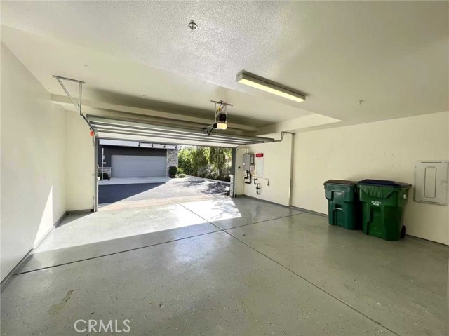 229 Steely, Irvine CA: https://media.crmls.org/medias/28d3a90f-05dd-41ae-9ac6-905bb4b60cf5.jpg