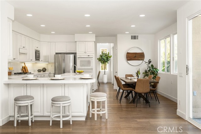 19692 Dorado Drive, Lake Forest CA: https://media.crmls.org/medias/28d3ae96-1665-4f7f-95d9-8b7340cde8bc.jpg