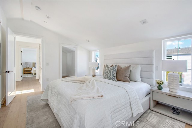 Detail Gallery Image 29 of 44 For 1103 Balboa Ave, Newport Beach,  CA 92662 - 4 Beds | 3/1 Baths