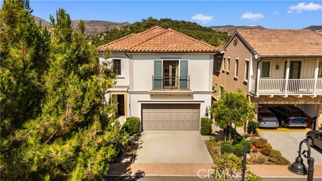 100 Viano, Irvine CA: https://media.crmls.org/medias/28d5973a-819f-4152-9203-5fa7be1af237.jpg