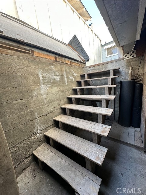 16685 S Pacific Avenue, Sunset Beach CA: https://media.crmls.org/medias/28d64f6b-f864-4ceb-8890-42d0f7dc623a.jpg