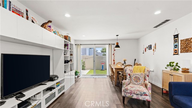 6692 Palma Circle, Yorba Linda CA: https://media.crmls.org/medias/28d663a9-227f-450b-8c64-ed8eb3b104a0.jpg