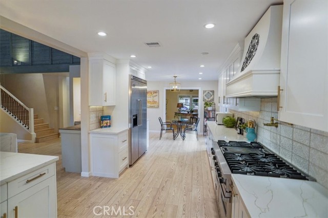 10624 Nevada Avenue, Chatsworth CA: https://media.crmls.org/medias/28d69567-4c19-4eab-adf9-02359b8d142b.jpg