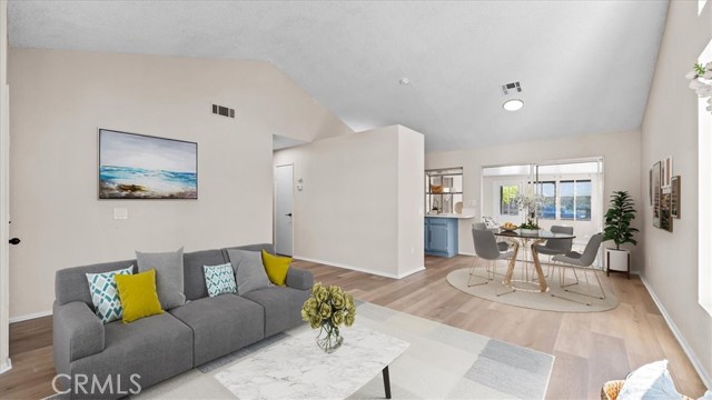 Detail Gallery Image 6 of 36 For 13420 Nutmeg St, Moreno Valley,  CA 92553 - 4 Beds | 2 Baths