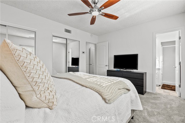 10625 Valjean Avenue, Granada Hills CA: https://media.crmls.org/medias/28d6f715-ccb2-46db-9028-399360d09d46.jpg