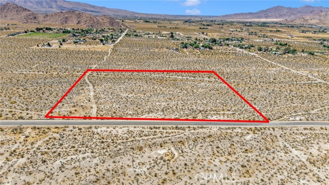 Detail Gallery Image 9 of 13 For 4501725 Crystal Creek, Lucerne Valley,  CA 92356 - – Beds | – Baths