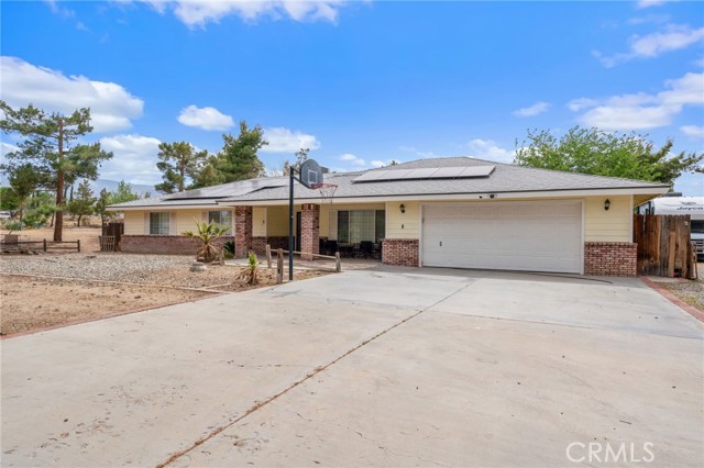 Detail Gallery Image 3 of 55 For 10080 Valle Vista Rd, Phelan,  CA 92371 - 3 Beds | 2/1 Baths