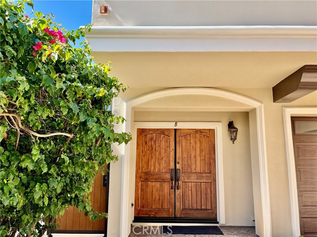 Detail Gallery Image 3 of 65 For 227 S Helberta Ave #B,  Redondo Beach,  CA 90277 - 4 Beds | 3/1 Baths