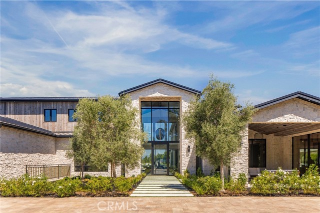 24255 Bridle Trail Road, Hidden Hills CA: https://media.crmls.org/medias/28d8e60e-07d1-4685-b90e-c760019fe306.jpg