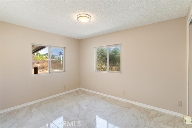 Detail Gallery Image 12 of 55 For 29070 Lee Ln, Murrieta,  CA 92563 - 3 Beds | 2 Baths