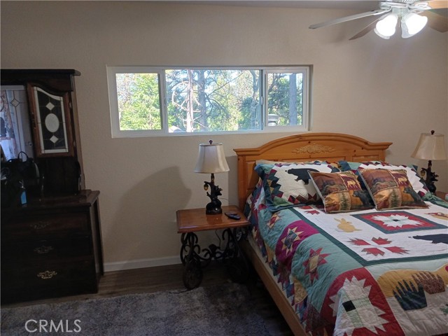 23304 Crest Forest Drive, Crestline CA: https://media.crmls.org/medias/28da89a7-2cc6-42d6-a913-c383aaea8b52.jpg