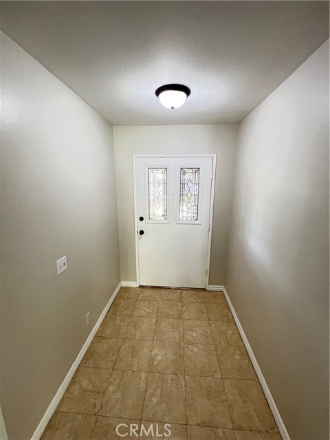 Detail Gallery Image 16 of 19 For 2369 Mesa Verde, Fullerton,  CA 92833 - 3 Beds | 2 Baths