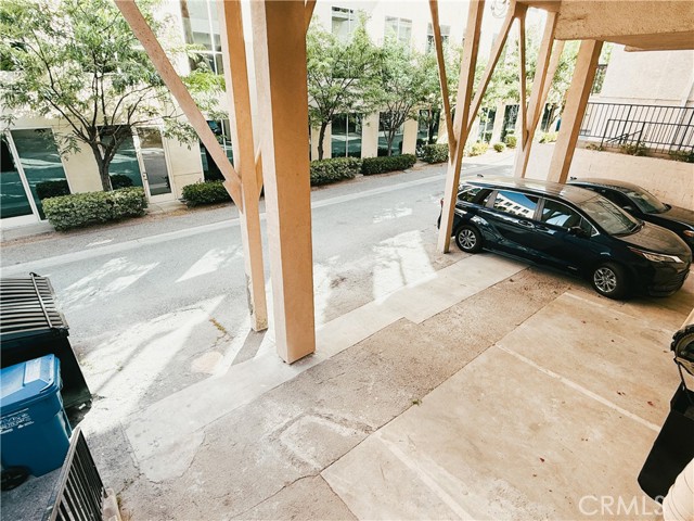 10614 Eastborne Avenue, Los Angeles CA: https://media.crmls.org/medias/28daa4ab-1103-4943-975f-0ecc24aa656d.jpg