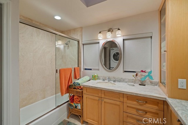 960 Neptune Avenue, Encinitas CA: https://media.crmls.org/medias/28dac34f-eb55-4d18-8e09-92a03c97fd10.jpg