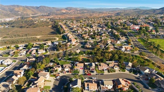 Detail Gallery Image 10 of 50 For 13463 Blackdeer, Corona,  CA 92883 - 3 Beds | 2 Baths