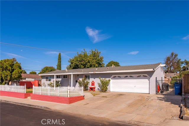 Detail Gallery Image 1 of 43 For 1621 Ballard St, Simi Valley,  CA 93065 - 3 Beds | 1/1 Baths