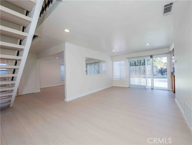 Detail Gallery Image 5 of 31 For 4 Carrol Ave, Irvine,  CA 92614 - 4 Beds | 2/1 Baths