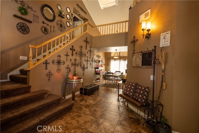 28947 Glenrock Place, Highland CA: https://media.crmls.org/medias/28dbbbcd-92b7-496c-94b5-f679bec4b612.jpg