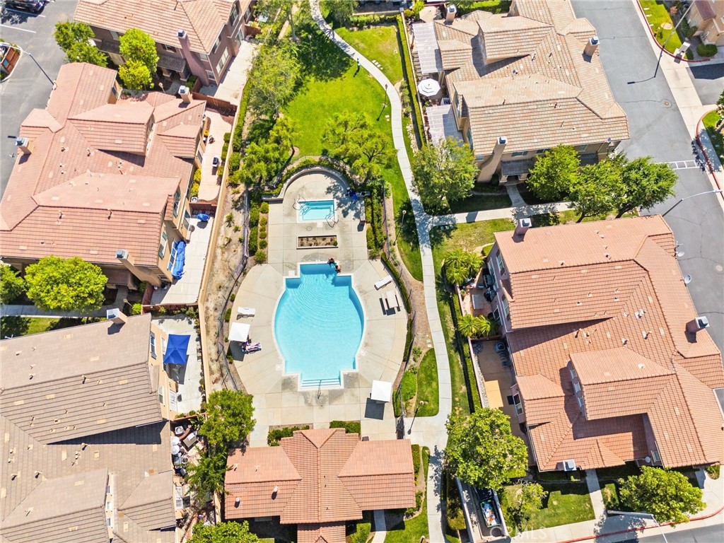 MLS #OC25136647 img 40