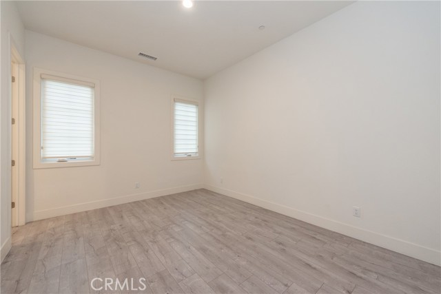 Detail Gallery Image 18 of 25 For 93 Spacial, Irvine,  CA 92618 - 5 Beds | 5/1 Baths