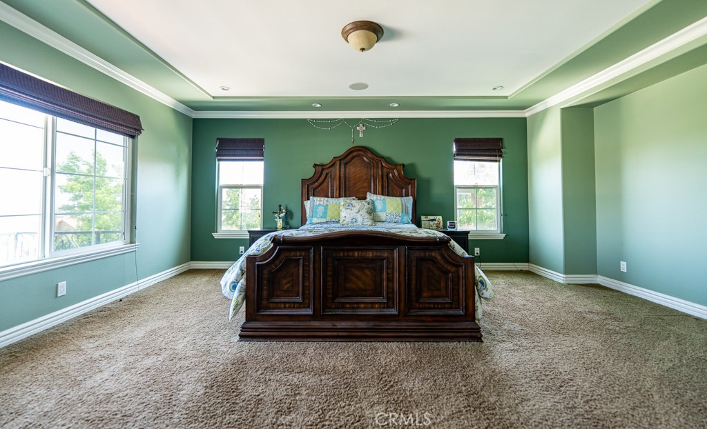 https://media.crmls.org/medias/28dddcd9-c60e-40d3-b034-df058dc802a6.jpg?preset=X-Large