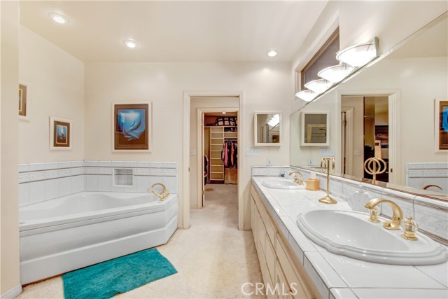 23780 Clarendon Street photo 15