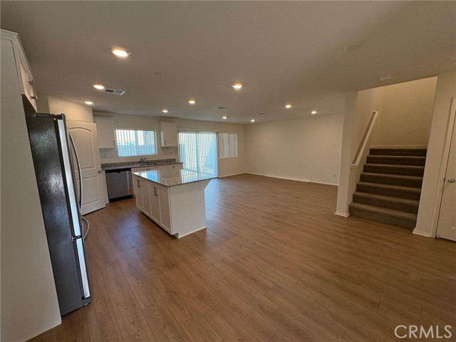 Detail Gallery Image 2 of 26 For 14042 Starlene St, Moreno Valley,  CA 92555 - 4 Beds | 2/1 Baths