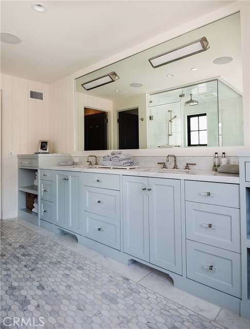 2617 Vista Drive, Manhattan Beach, California 90266, 4 Bedrooms Bedrooms, ,4 BathroomsBathrooms,Residential,Sold,Vista,SB21188068