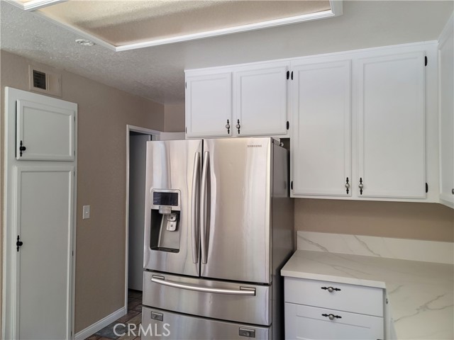 15681 Half Moon Drive, Lake Elsinore CA: https://media.crmls.org/medias/28ded714-e0eb-43ae-9200-97196208f406.jpg