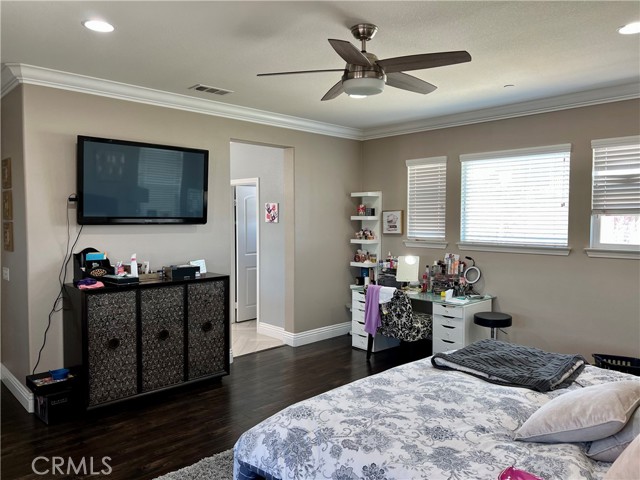 Detail Gallery Image 17 of 19 For 4891 Stoneglen Ave, Fontana,  CA 92336 - 5 Beds | 3/1 Baths