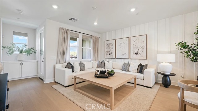 1720 E Park Street, Anaheim CA: https://media.crmls.org/medias/28df8b37-2119-488e-ad93-f99b4025ba91.jpg