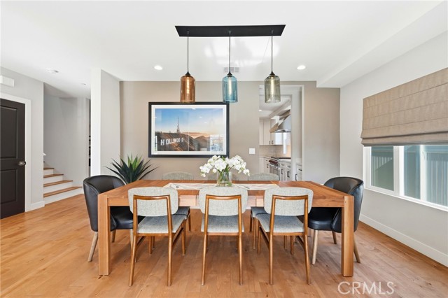 Detail Gallery Image 6 of 57 For 2311 W Clark Ave, Burbank,  CA 91506 - 4 Beds | 4/1 Baths